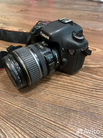 Зеркальный фотоаппарат Canon EOS 7D Kit 17-85mm