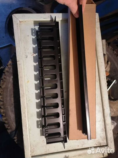 Кабельный органайзер