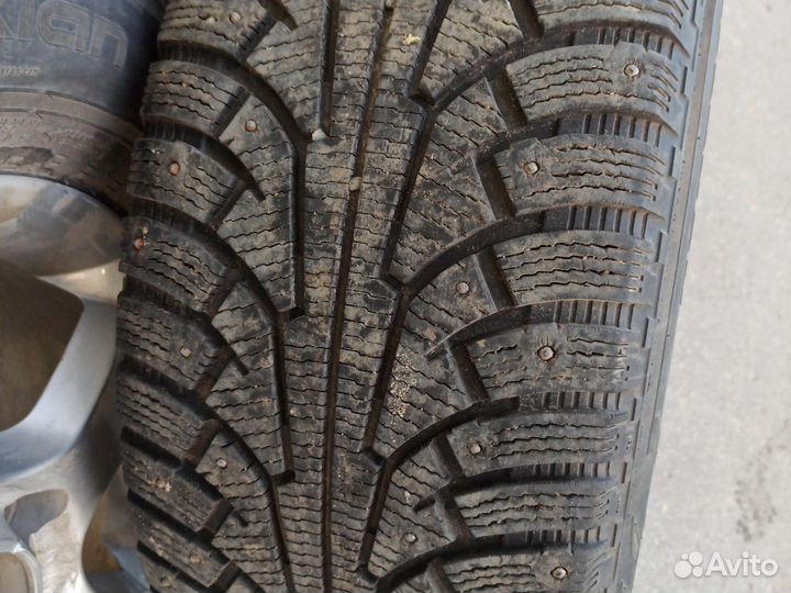 Nokian Tyres Hakkapeliitta 5 285/60 R18 116T