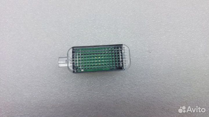 Плафон салона Volkswagen Touareg CR cyrc 2020