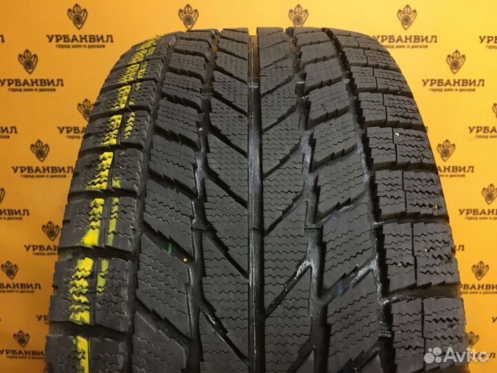 Toyo Observe Garit KX 235/45 R17 93Q