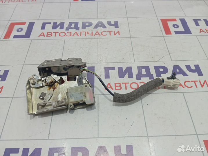 Замок багажника Ford Mondeo 3 (B4Y) 4779096