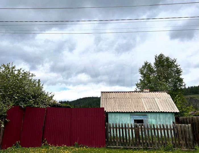 Дом 23,4 м² на участке 38 сот.