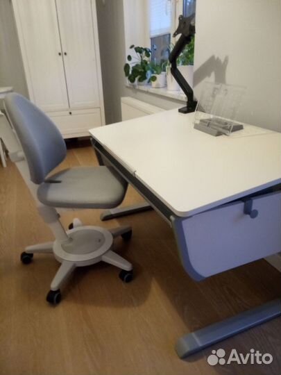 Растущая парта Joker от Moll