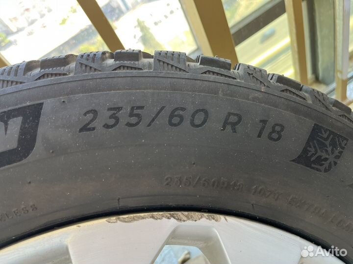 Michelin X-Ice North 4 SUV 235/60 R18 107