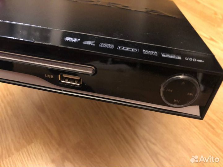 DVD плеер Supra DVS-102X, c USB входом