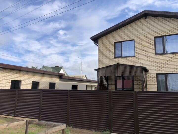 Дом 143,2 м² на участке 6,3 сот.