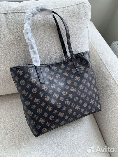 Сумка guess vikky оригинал новая с бирками