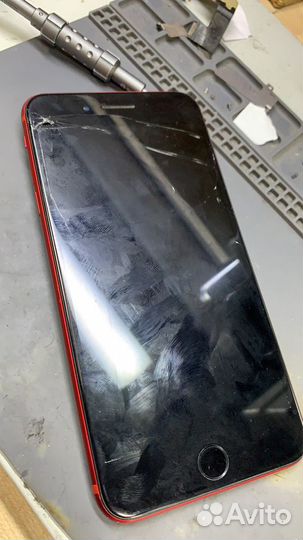 Дисплей iPhone 7 plus Red