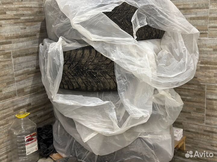 Nokian Tyres Hakkapeliitta 8 SUV 255/60 R18 112T