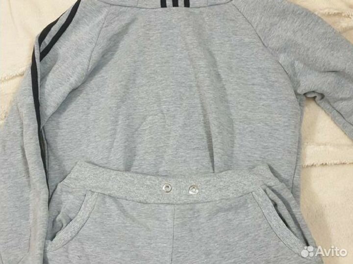 Спортивный костюм adidas 44 размер