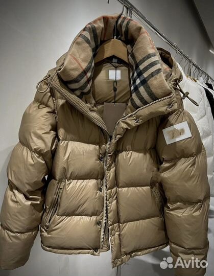 Пуховик женский Burberry