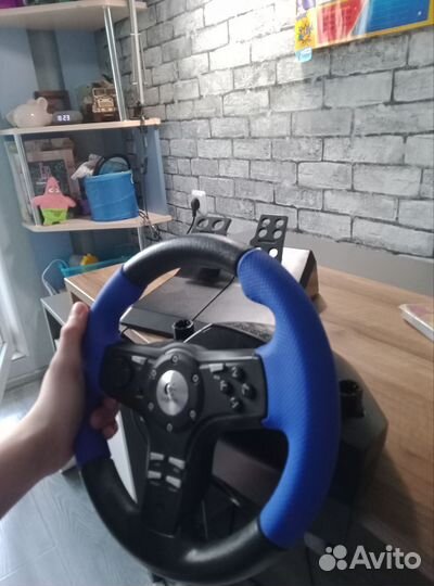 Игровой руль logitech