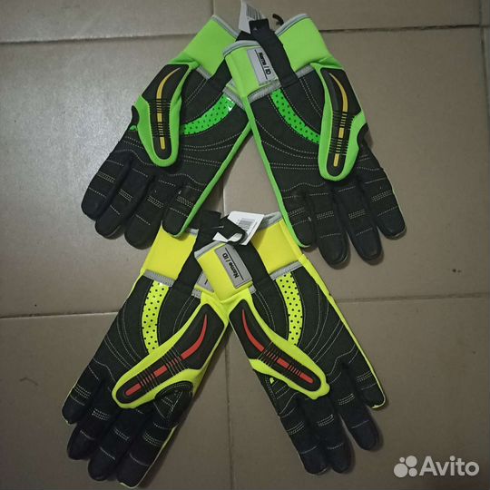 Противоударные перчатки