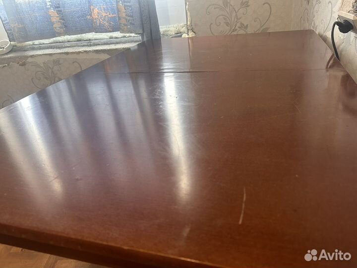 Кухонный стол