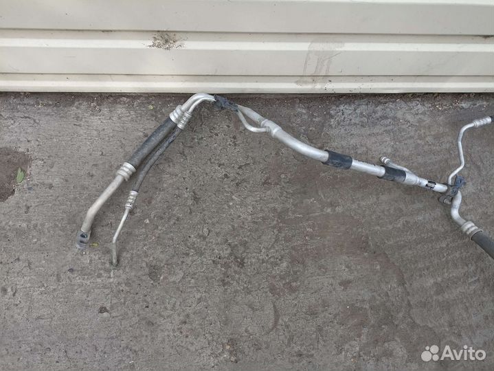 Трубка кондиционера Sportage 4 Tucson 3