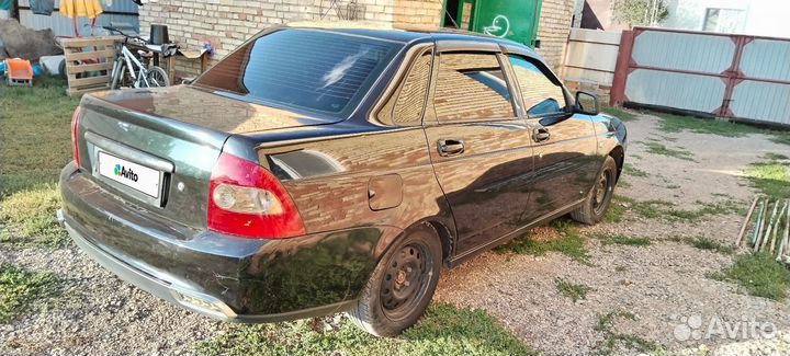 LADA Priora 1.6 МТ, 2010, 200 000 км
