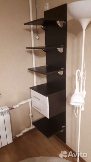 Стеллаж настенный навесной