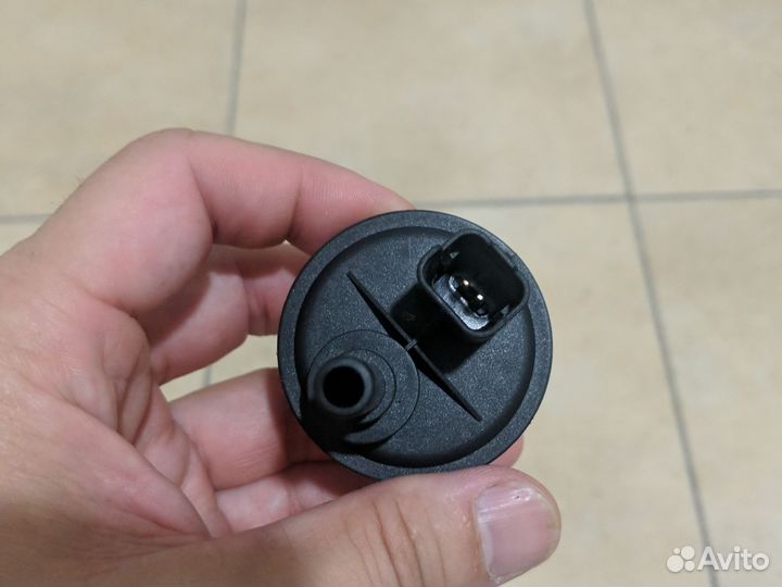 Электромагнитный клапан адсорбера