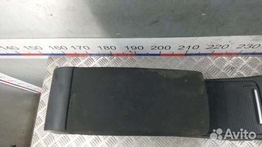 Подлокотник центральный volkswagen passat B7 (ODN0