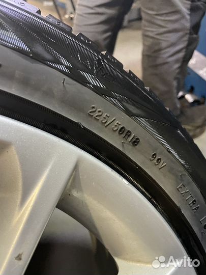 Triangle Snowlink TWT02 225/50 R18 и 255/45 R18