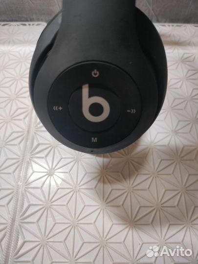 Беспроводные наушники Beats Studio