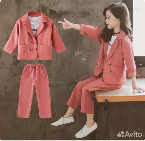 Классический костюм для девочки