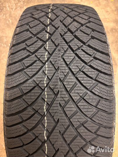 Nokian Tyres Hakkapeliitta R5 SUV 255/55 R20 110R