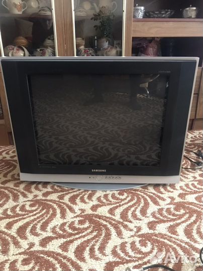 Телевизор samsung