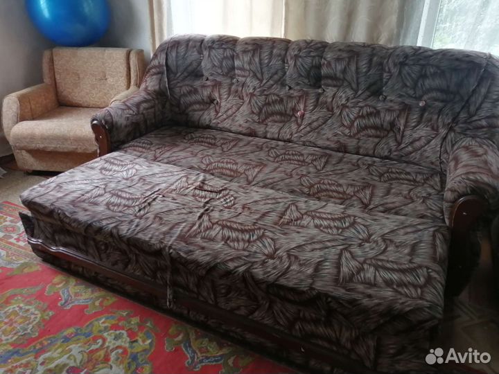 Диван