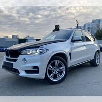 BMW X5 3.0 AT, 2015, битый, 120 000 км, с пробегом, цена 2 250 000 руб.