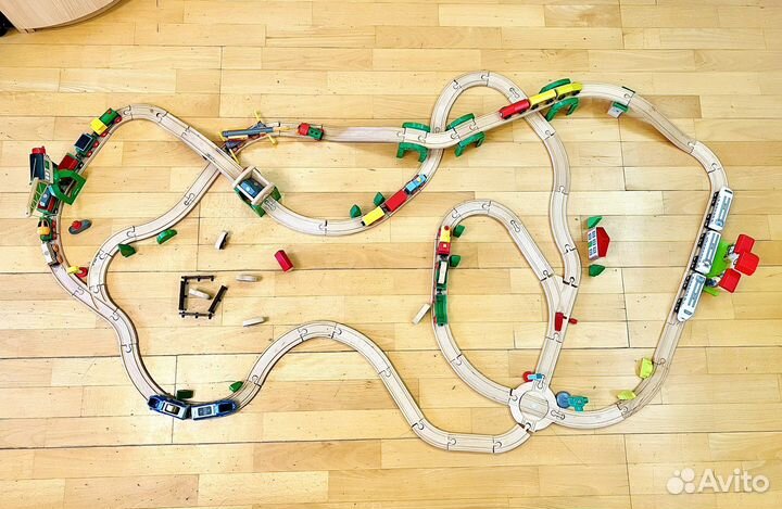 Железная дорога Brio + Икеа (огромный набор)