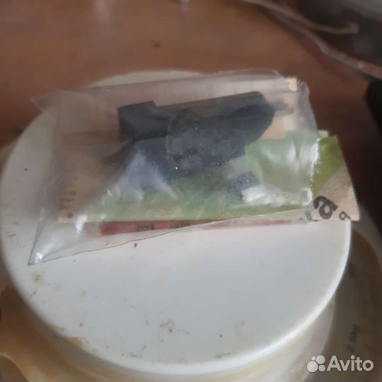 Головка звукоснимателя гзку 631, Запасные иглы