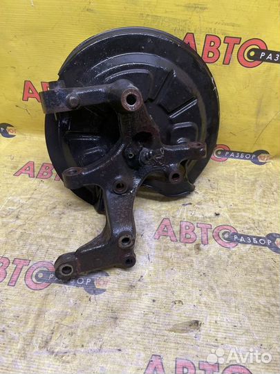 Кулак задний левый Skoda Octavia A5 cdab 2012