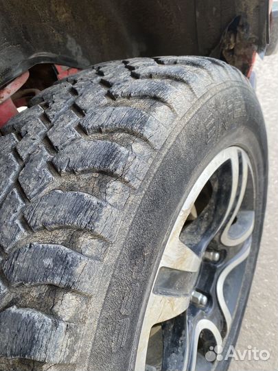 Contyre Expedition 215/65 R16