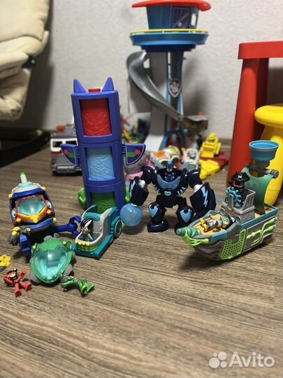 Герои в масках игрушки