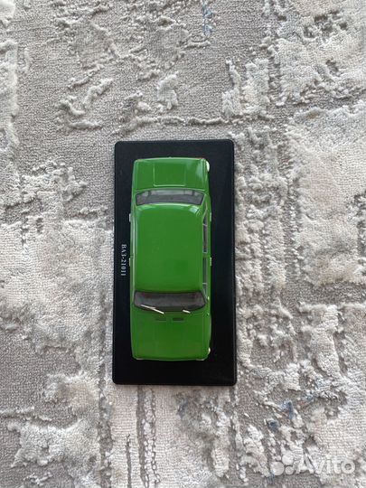 Коллекционная машинка ваз-21011