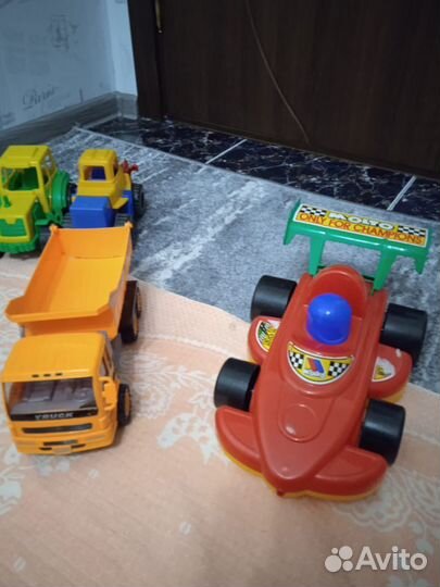 Продам Большие Машинки Цену см в Описании
