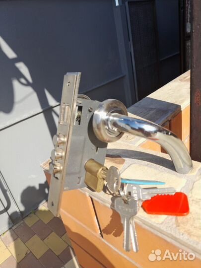 Замок дверной 5шт