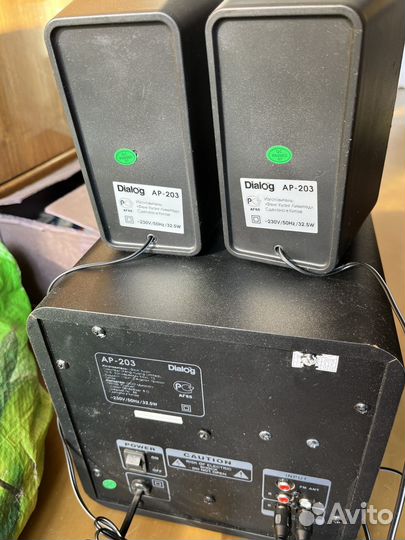 Колонки с сабвуфером и радио