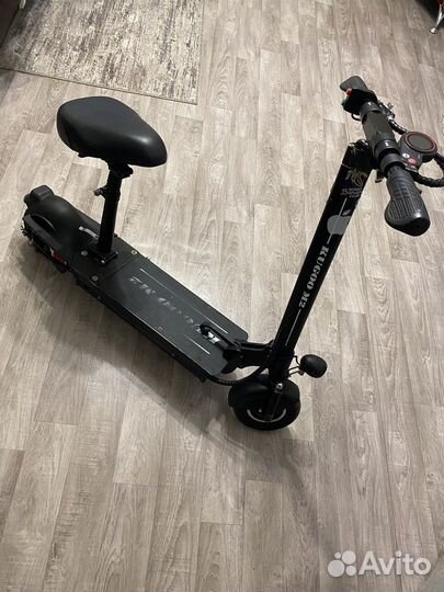 Самокат взрослый электрический