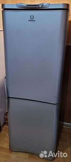 Холодильник indesit