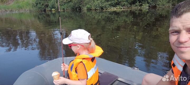 Надувная лодка на 2.5 л.с