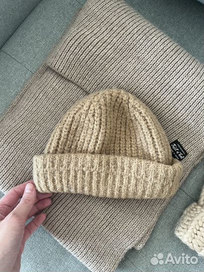 Шарфы и шапки женские пакетом