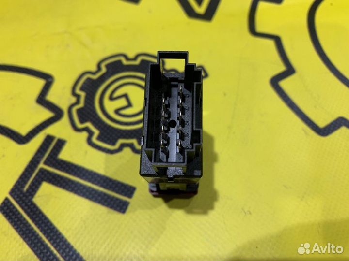 Кнопка аварийной сигнализации LADA Granta 2191