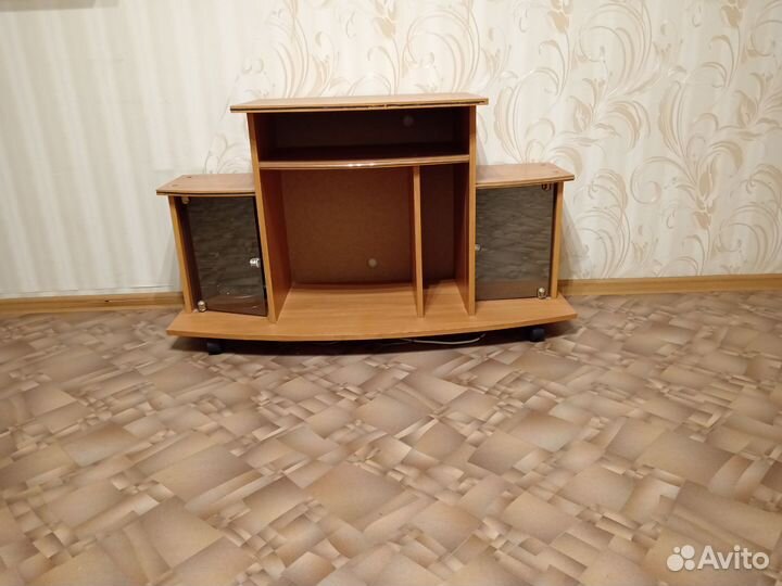 Тумба под телевизор