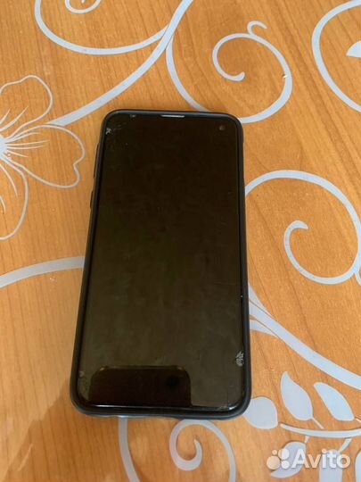 Samsung Galaxy S10e, 6/128 ГБ