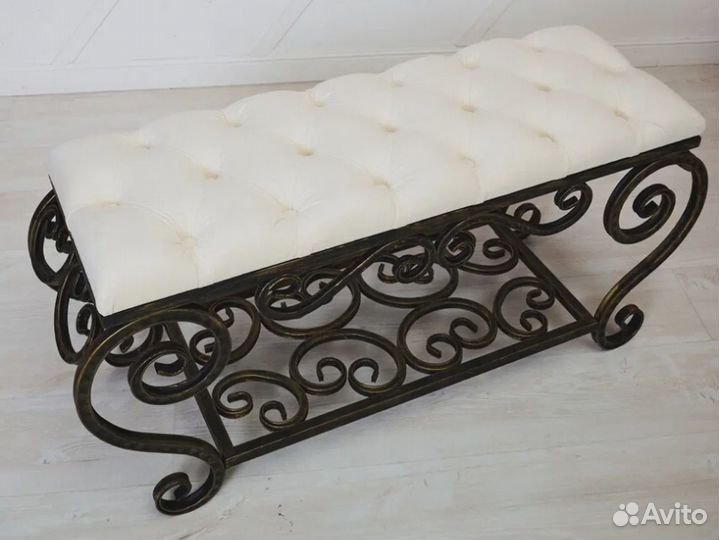 Банкетка для прихожей