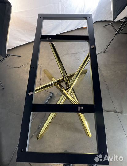 Подстолье. Ножки для стола