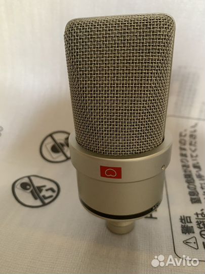 Студийный микрофон